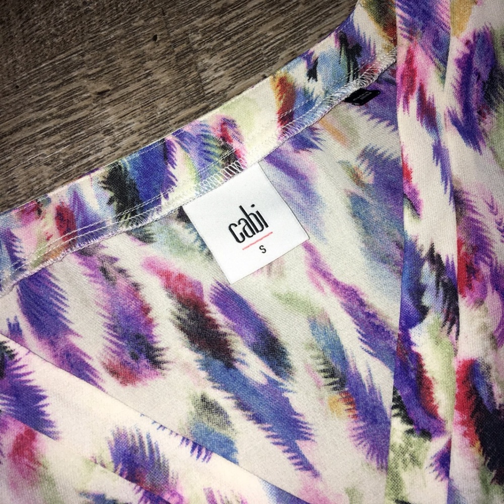 CAbi plume tunic top size S multicolor feathers - Picture 6 of 7